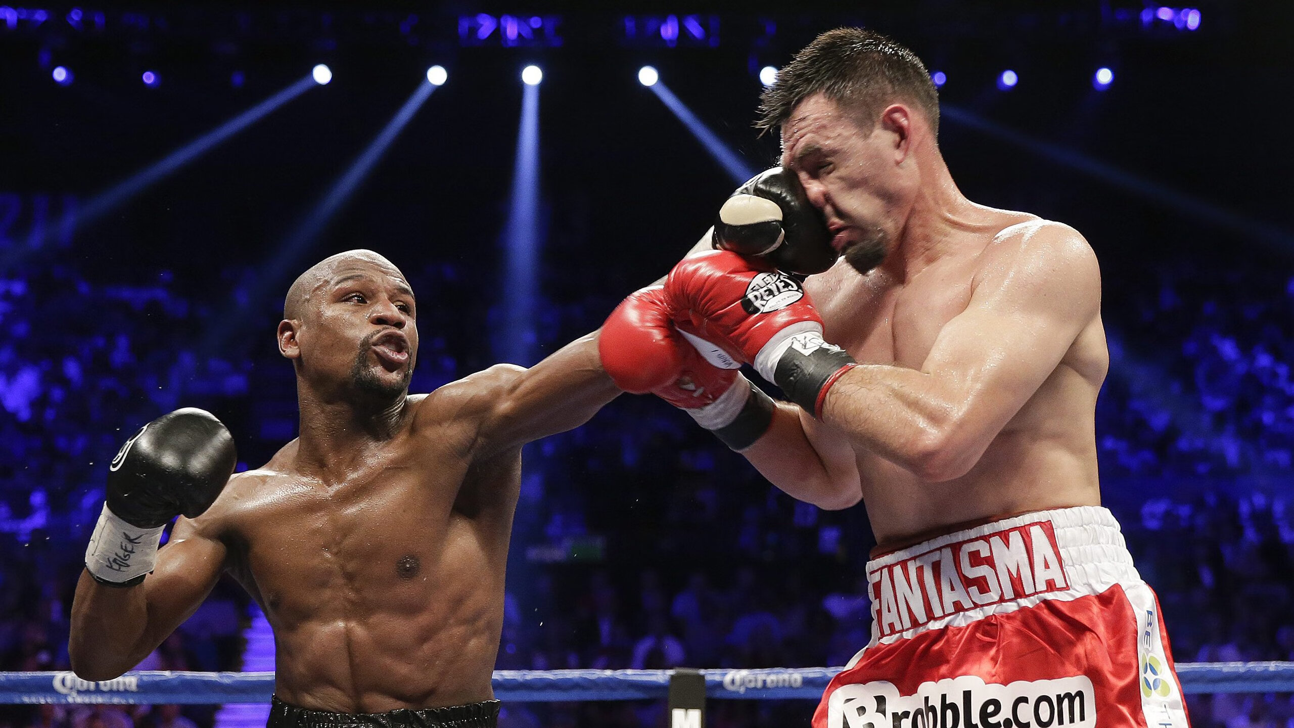 基层足球缺乏长效机制，足球训练存在的问题