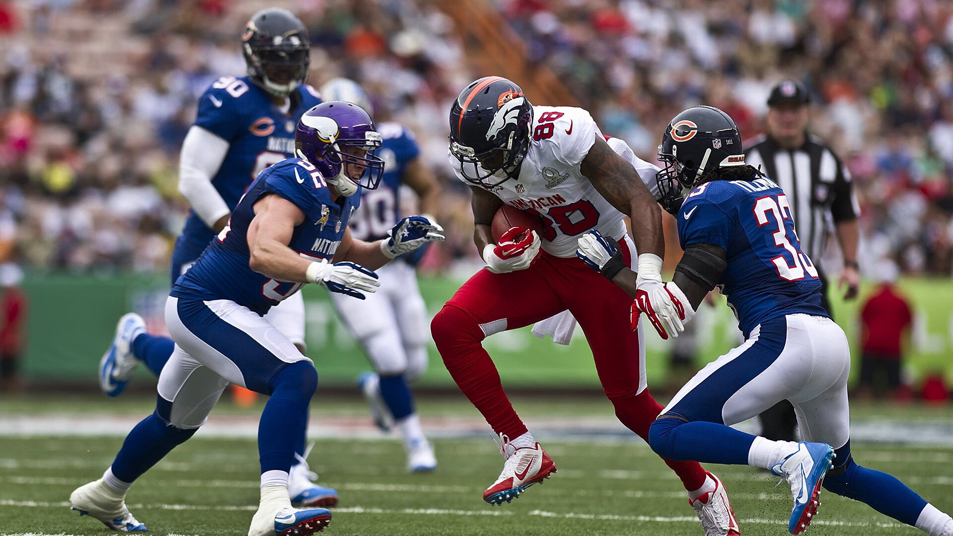 巴特尔的防守压制对方进攻,成为袋鼠队的隐形屏障,巴特尔会扣篮吗